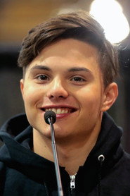 Zach Callison 头像