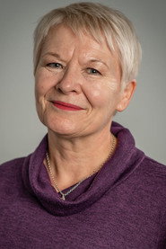 Carol Moore 头像