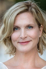 Julie Lancaster 头像
