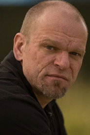James Hiser 头像