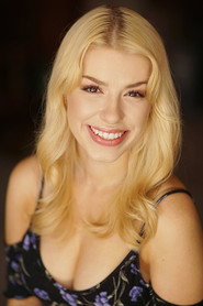 Elizabeth Mears 头像