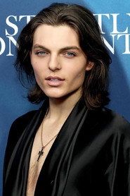 Damian Hurley 头像