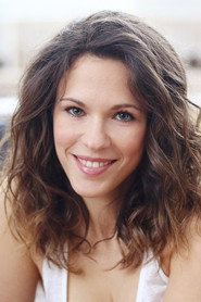 Lorie Pester 头像