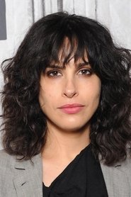 Desiree Akhavan 头像