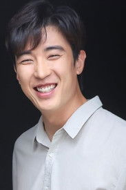 강경준 头像