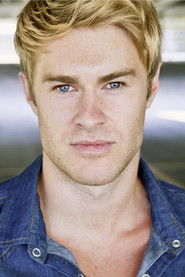 James Trevena 头像
