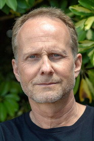 Niels Arden Oplev 头像
