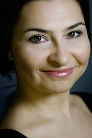 Ayça Işıldar 头像
