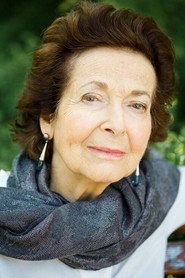 Eve Slatner 头像