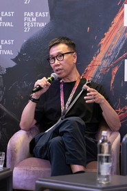 潘耀明 头像