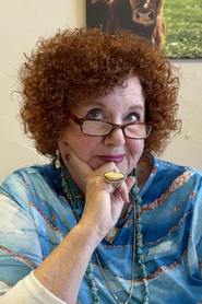 Tina Buckingham 头像