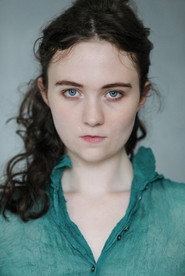 Freya Parks 头像