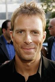 Daniel Travis 头像