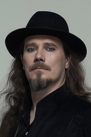 Tuomas Holopainen 头像