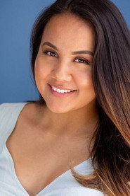 Fenessa Pineda 头像