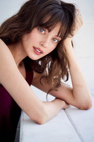 Laura Dennis 头像