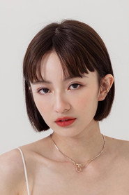葛昀萱 头像