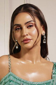 Krystle D'Souza 头像