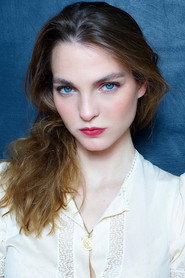 Adèle Simphal 头像