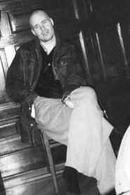 Noah Buschel 头像