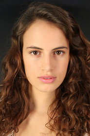 Angela Curri 头像