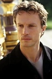 Jonathan Firth 头像