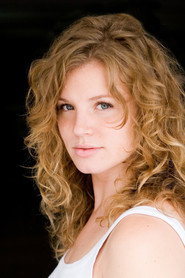 Allison Brennan 头像