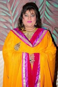 Dolly Bindra 头像