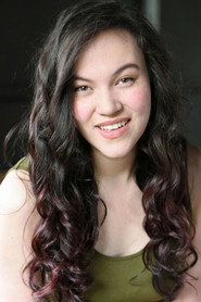 Rhianna DeVries 头像