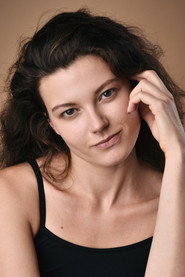 Alina Zievakova 头像