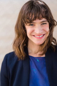Betsy Moore 头像