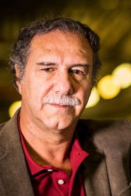Víctor Gaviria 头像