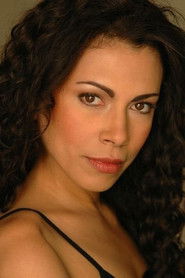 Daniela Lavender 头像