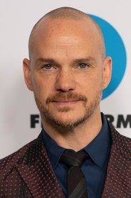 Peter Paige 头像