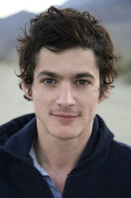 Aaron Michael Davies 头像