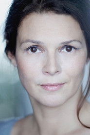 Delphine Forest 头像