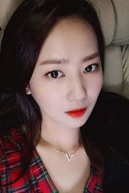 신소이 头像
