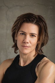 Cameron Esposito 头像
