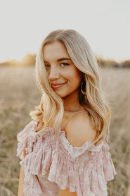 Madison Claire 头像