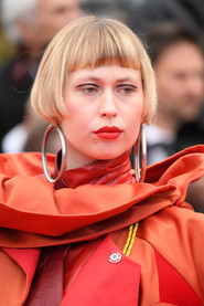 Thea Carla Schøtt 头像