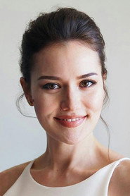 Fahriye Evcen 头像