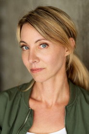Julia Heinze 头像