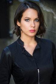 Aria DeMaris 头像