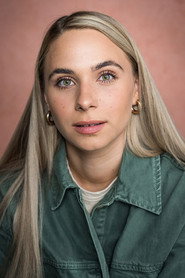 Farrah Cave 头像