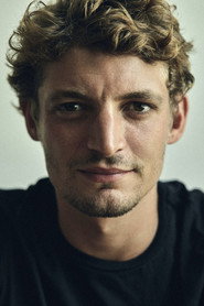 Niels Schneider 头像