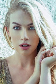 Laura Jacobs 头像