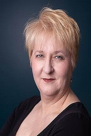 Tanya Saari 头像