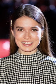 Zoe Moore 头像