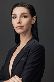 Ashlyn Moore 头像