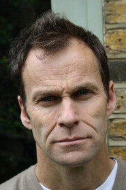 Peter Moffat 头像